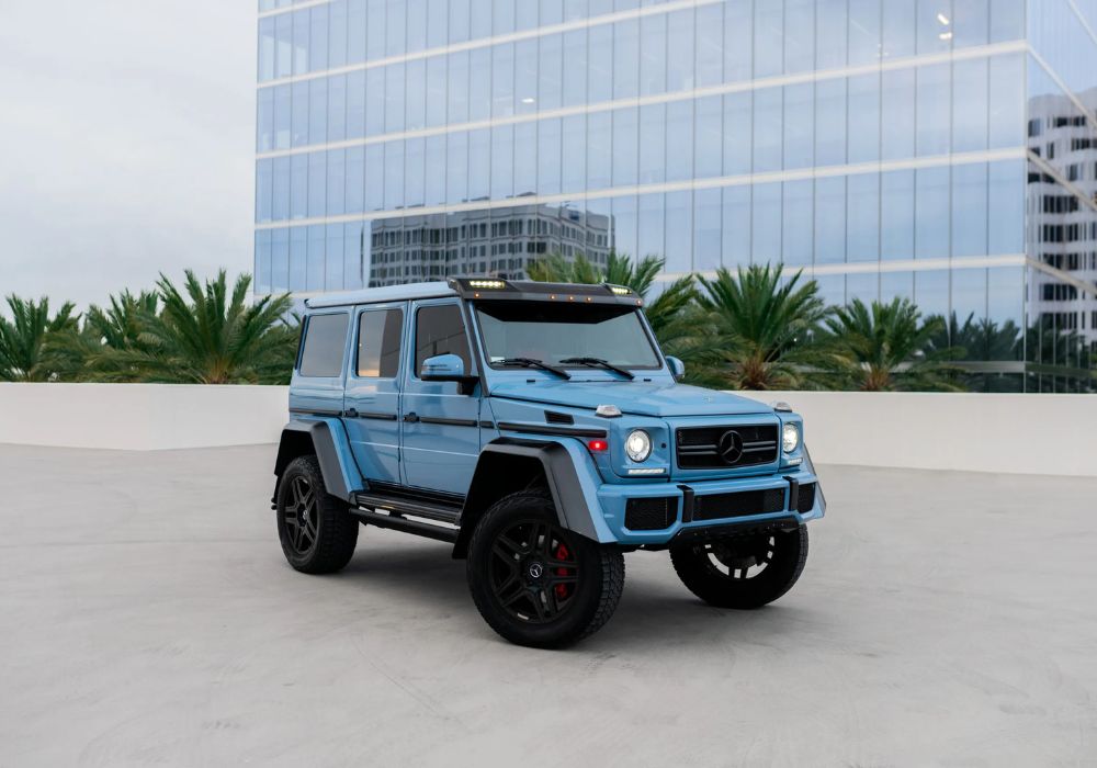 Mercedes-Benz G550 4x4 Squared rental | Cache Luxe