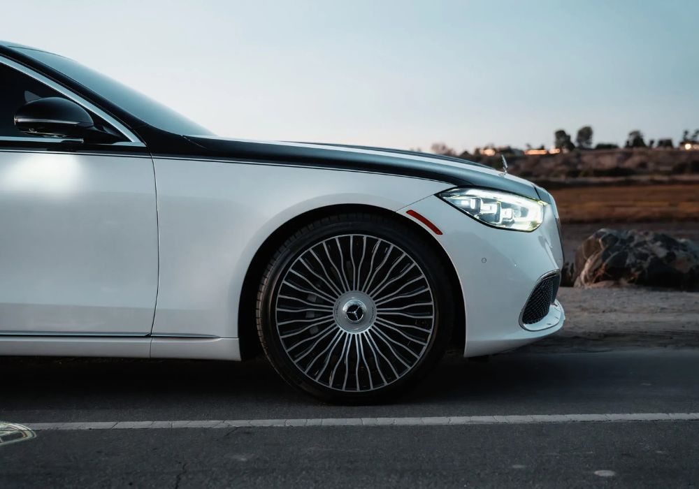 Mercedes-Maybach S580 rental | Cache Luxe