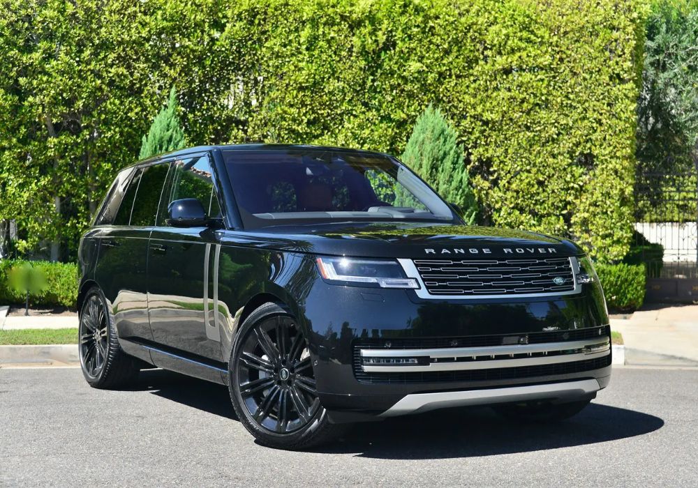 Range Rover SE V8 rental | Cache Luxe