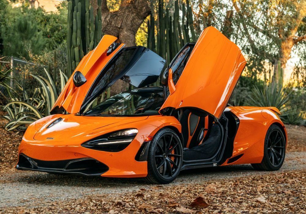 McLaren 720S Spider rental | Cache Luxe