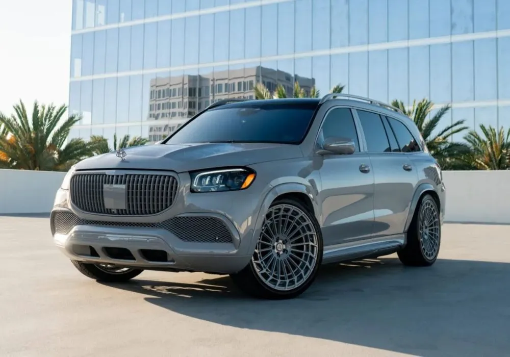 Kim Kardashian GLS 600 rental | Cache Luxe