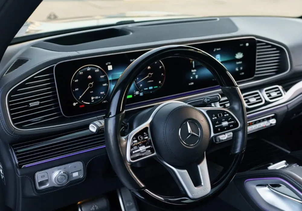 Kim Kardashian GLS 600 rental | Cache Luxe