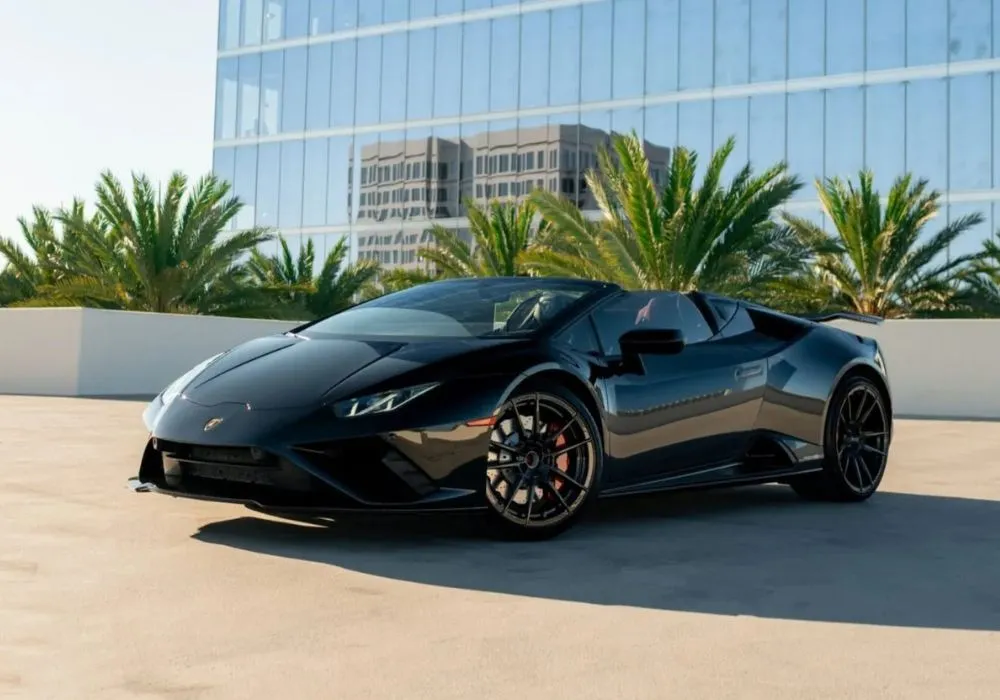 Black Lamborghini Huracan Evo Spyder rental | Cache Luxe