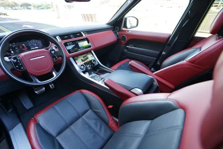 Range Rover Sport HSE rental | Cache Luxe
