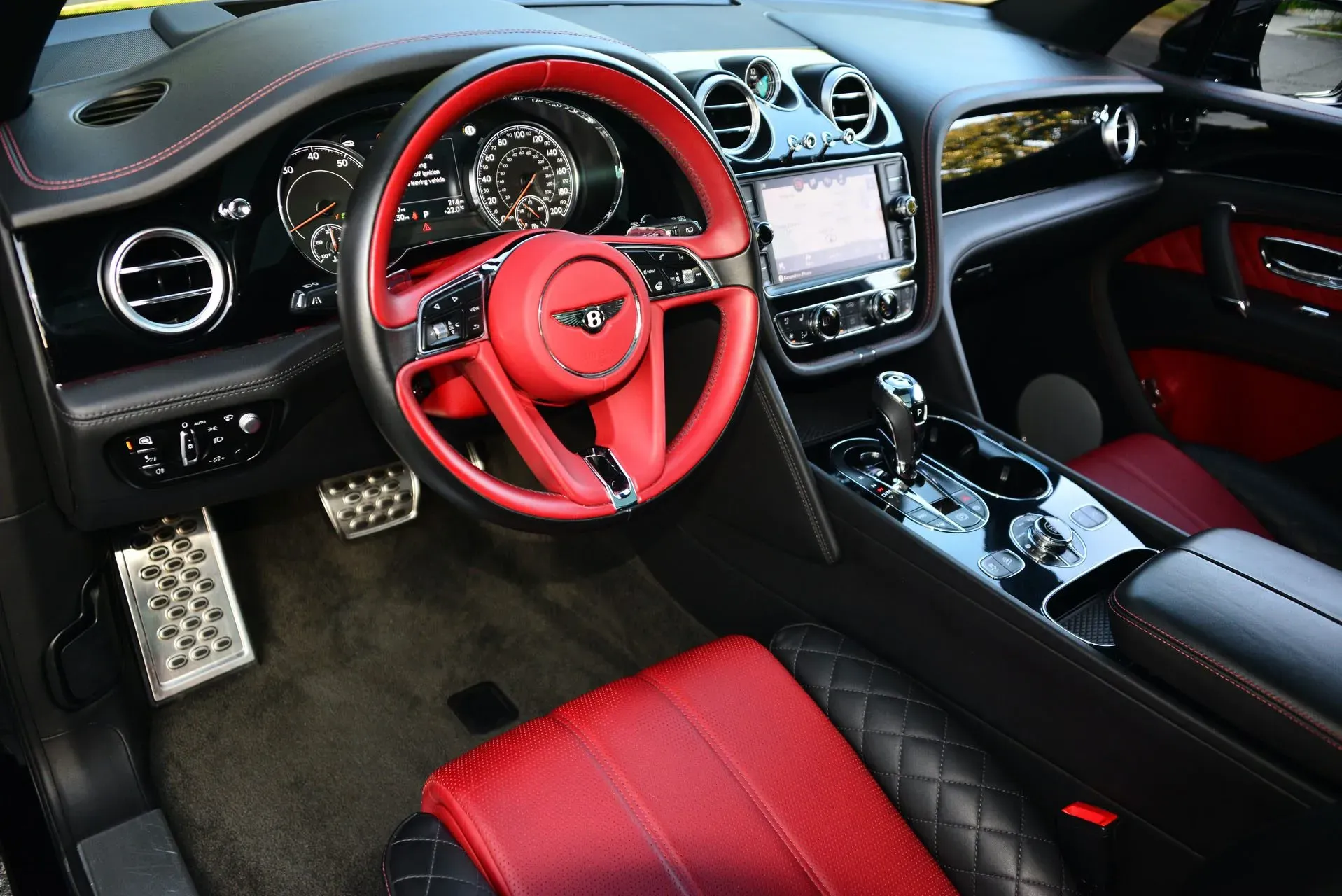 Bentley Bentayga rental | Cache Luxe