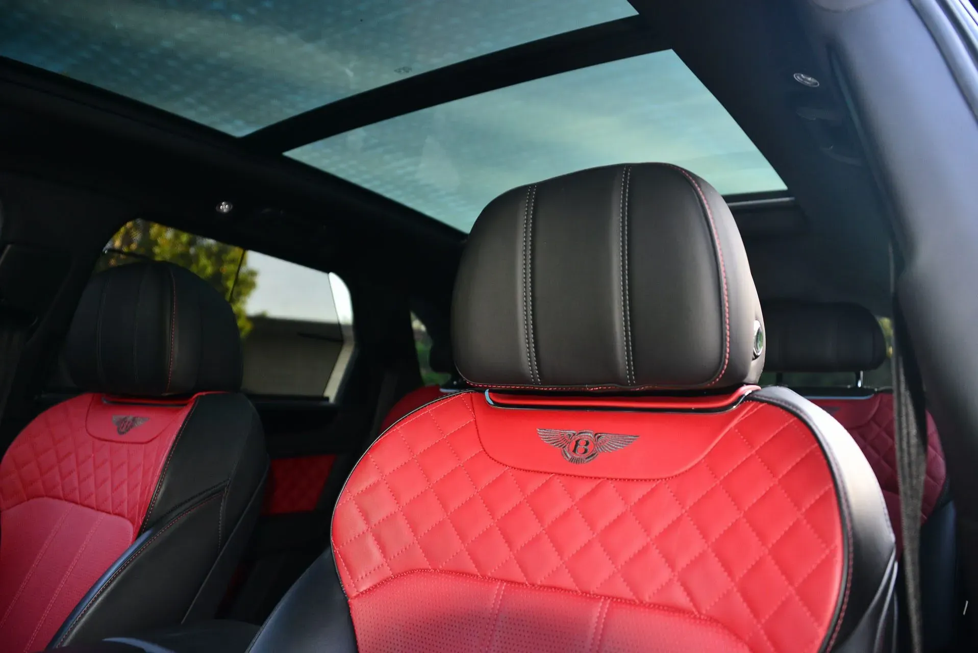 Bentley Bentayga rental | Cache Luxe