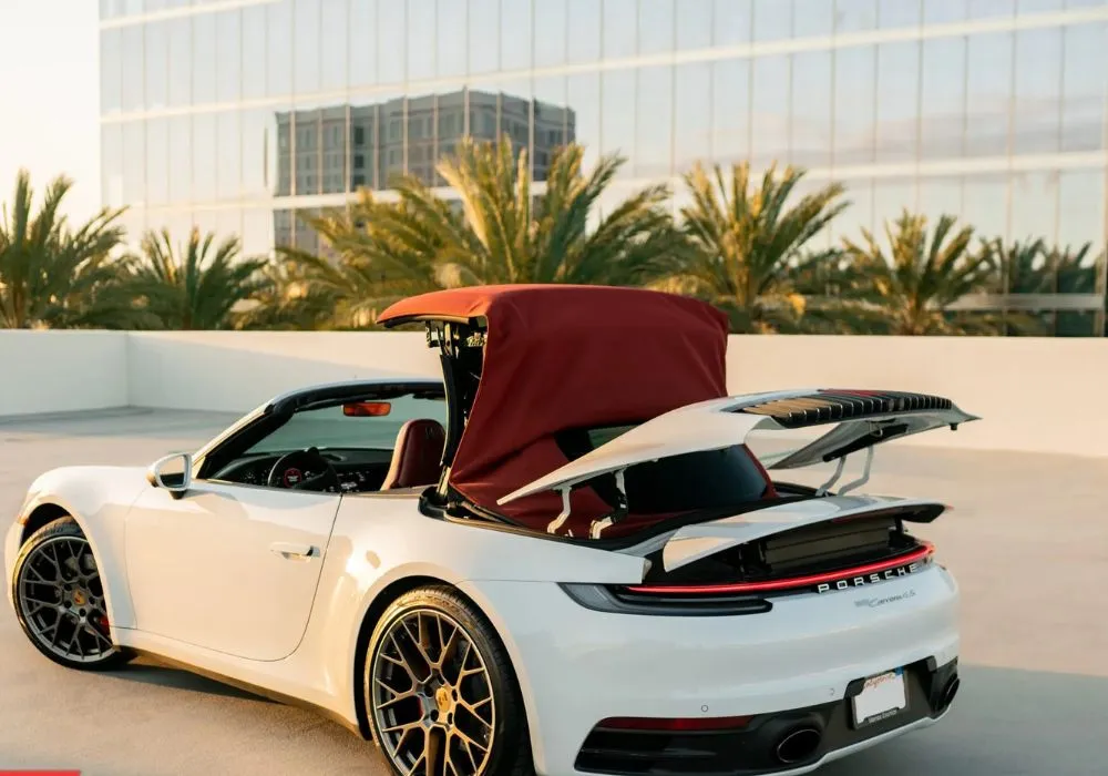 Porsche 911 Carrera 4S Convertible rental | Cache Luxe