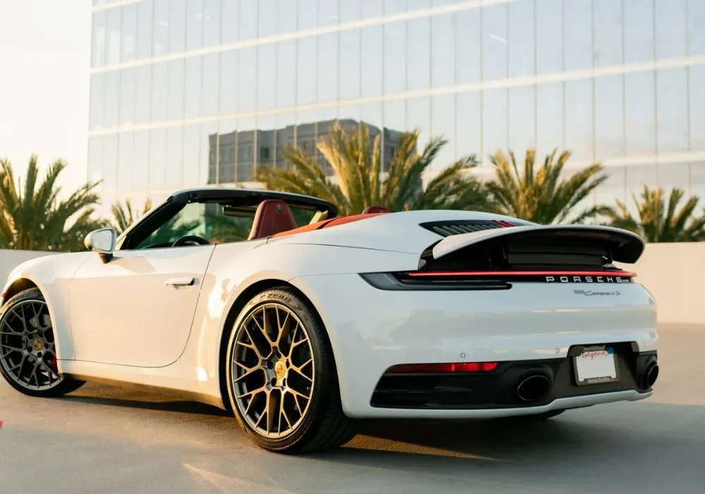Porsche 911 Carrera 4S Convertible rental | Cache Luxe
