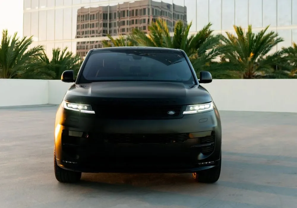 Range Rover P400 SE rental | Cache Luxe
