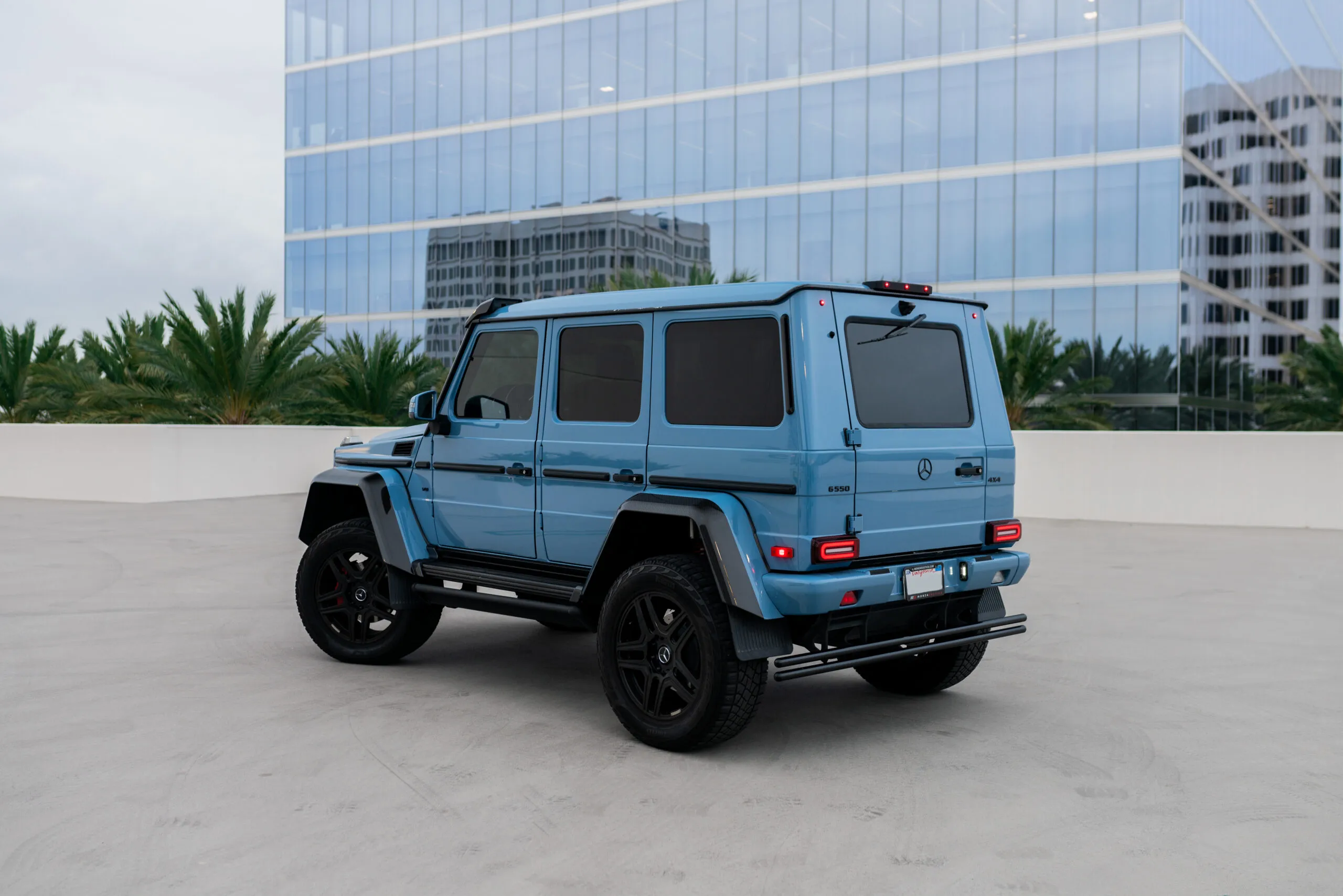 Mercedes-Benz G550 4x4 Squared rental | Cache Luxe