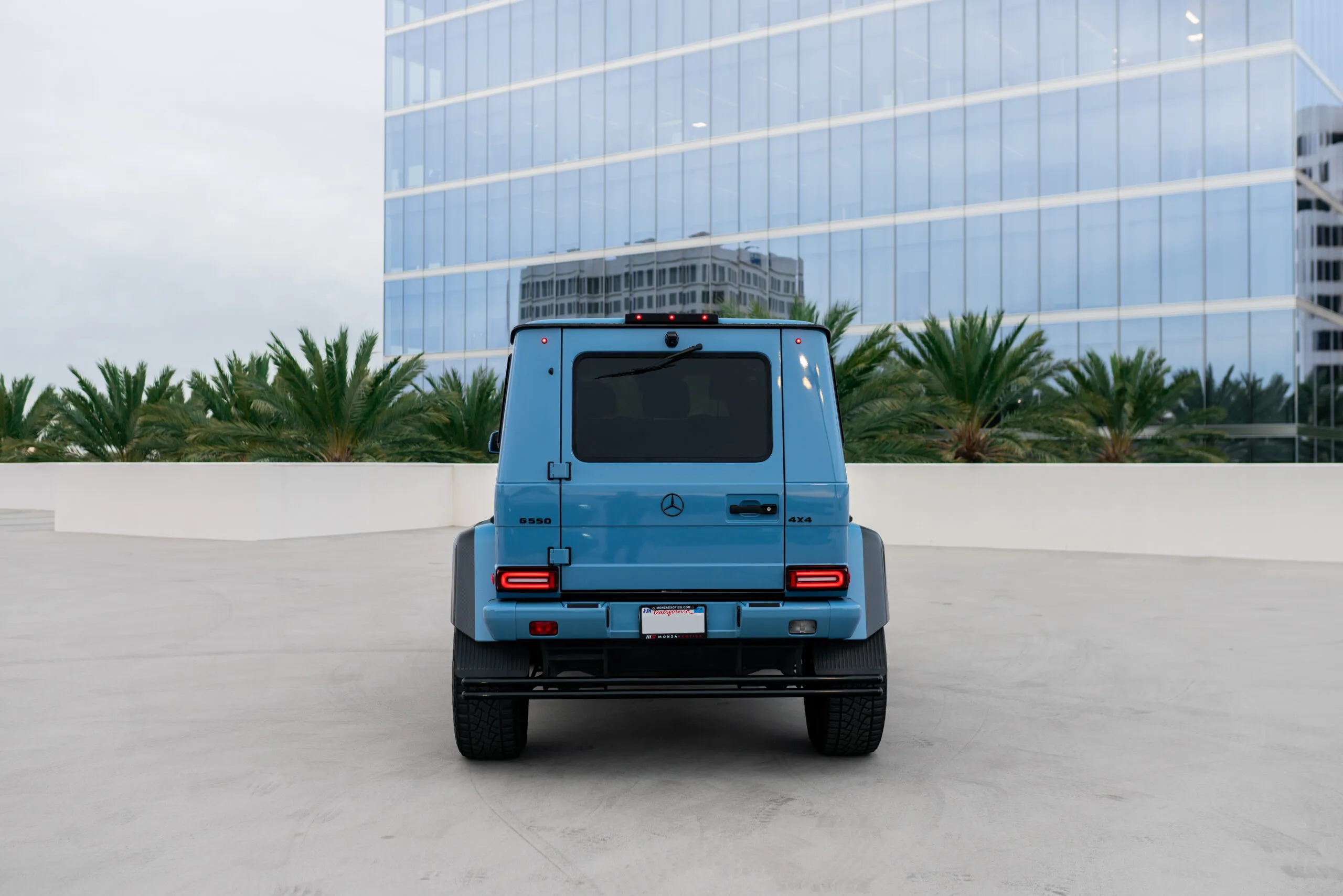Mercedes-Benz G550 4x4 Squared rental | Cache Luxe